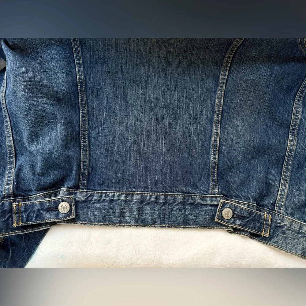 Levi's Faded Classic Trucker Blue Denim Small Jacket Distressed Red Tab 72335 - Picture 13 of 16